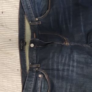 Banana Republic Athletic cut Jeans Men's size 38X32